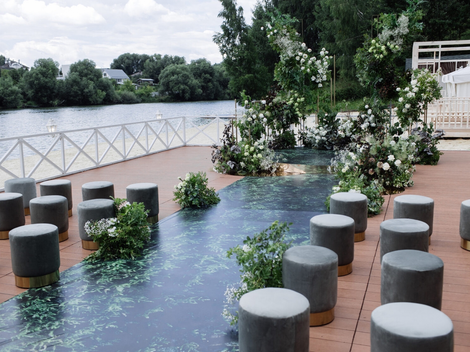 Пуф Hoffman серого цвета в аренду