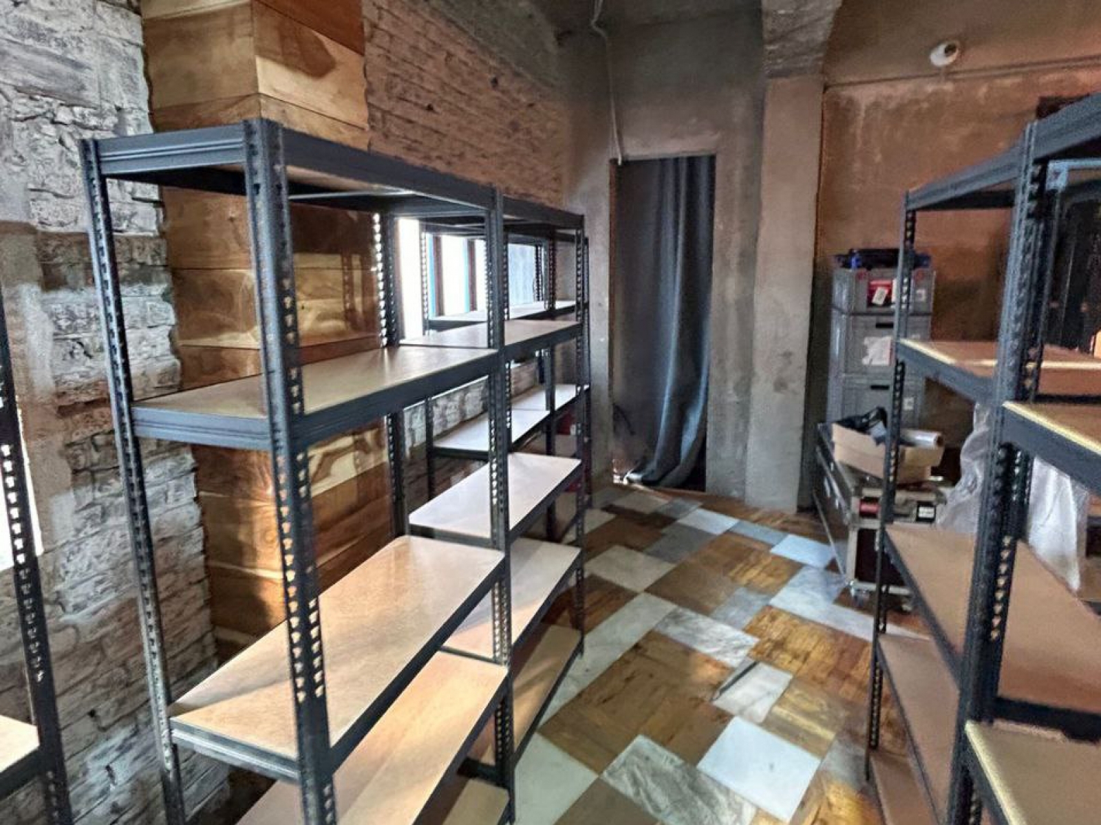 Стеллаж Forte черного цвета в аренду